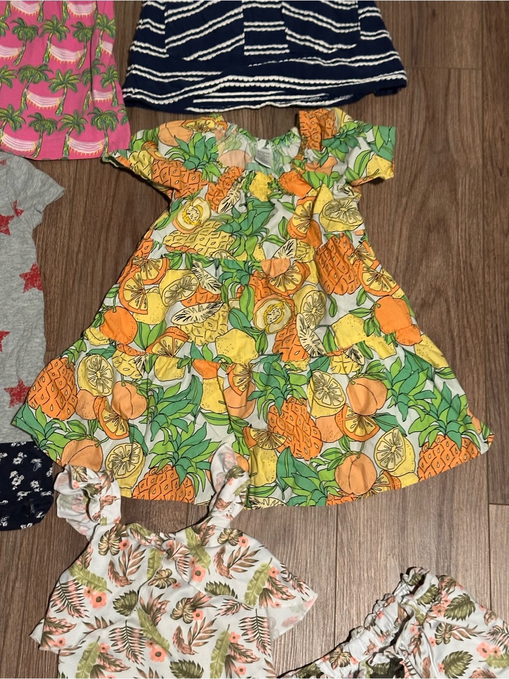Bundle of Girls 4T Short Sleeve Dresses by Various Brands - Picture 6 of 14